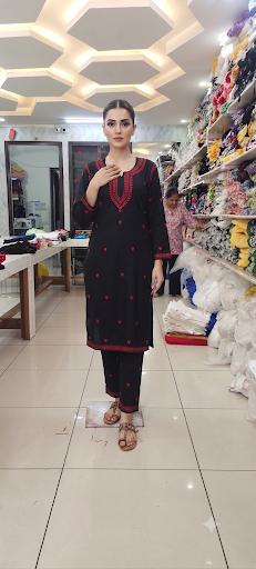 Roohani Set